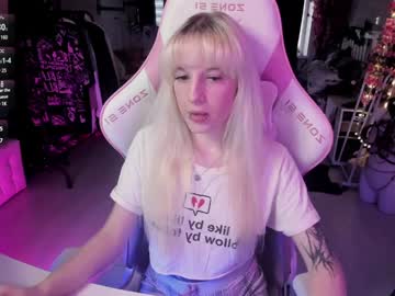 girl Cam Live Girls with rapunzel_cute
