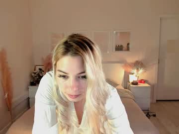 girl Cam Live Girls with lil_aileen