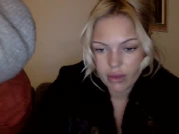 couple Cam Live Girls with hugeswedishviking