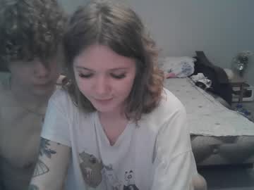 couple Cam Live Girls with bestiefreaks