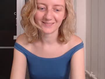 girl Cam Live Girls with elly_helly