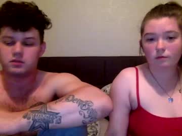 couple Cam Live Girls with taylorandkylie